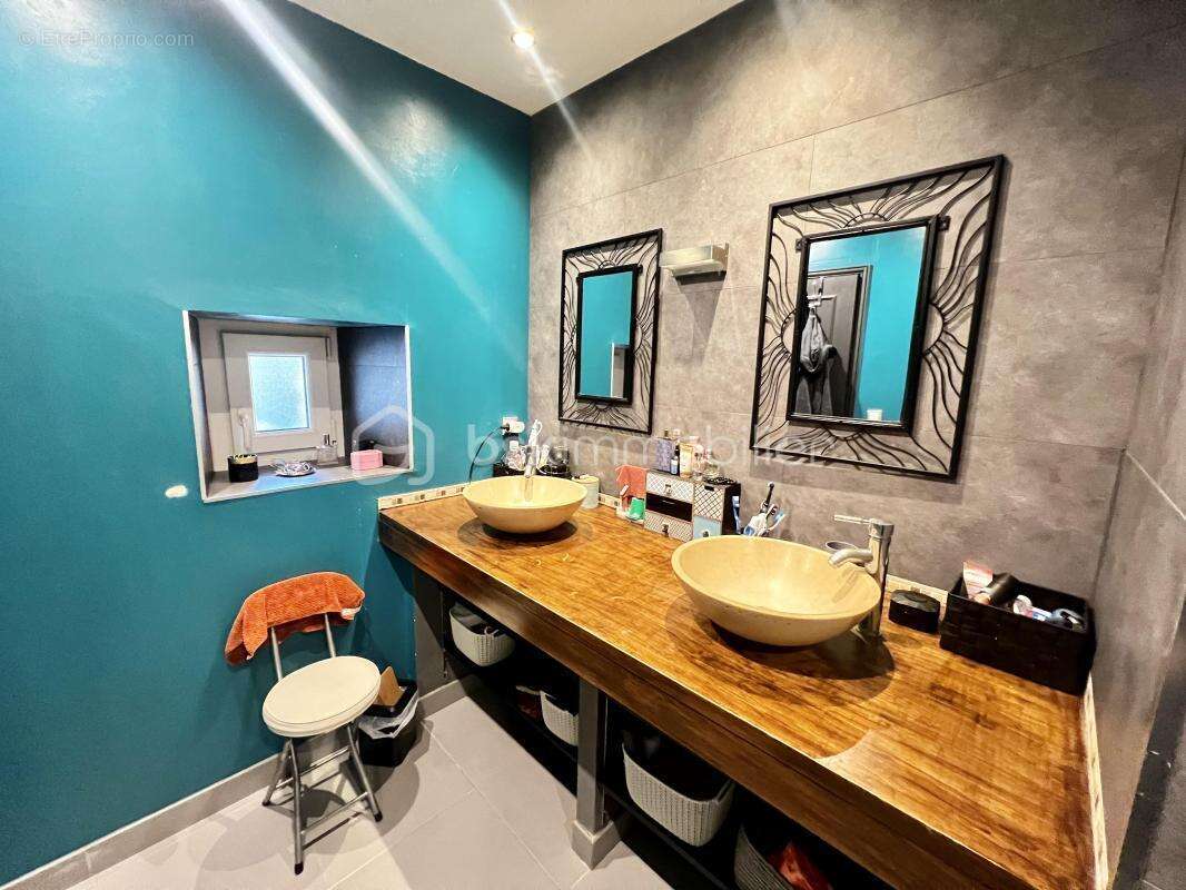 Maison à CRECY-LA-CHAPELLE