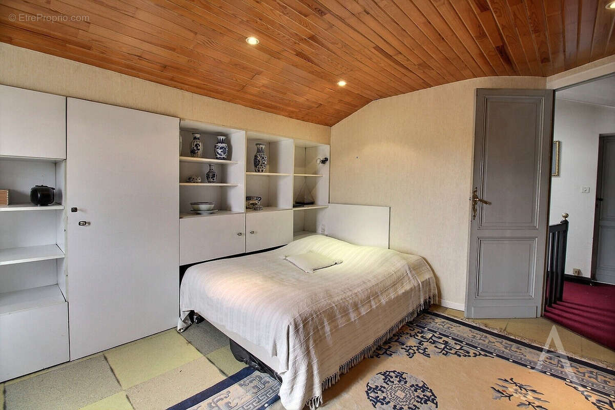 Léognan demeure en pierre (248m²) - photo 12