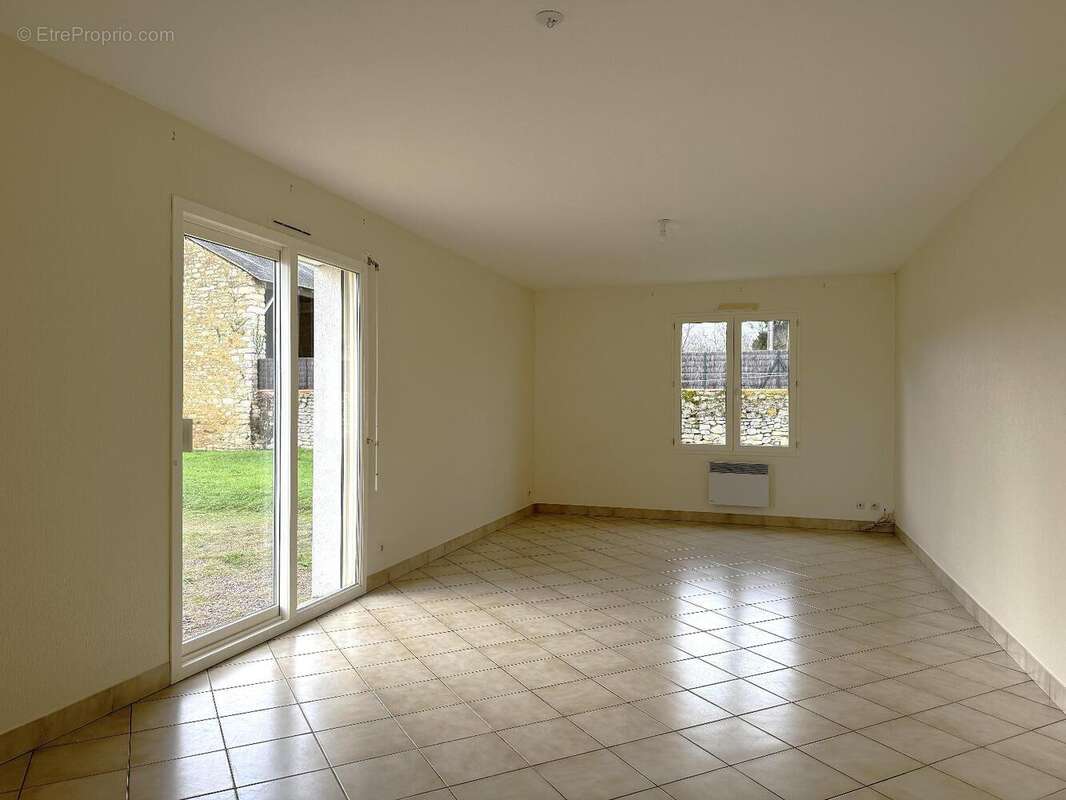   - Maison à SAINTE-VERGE