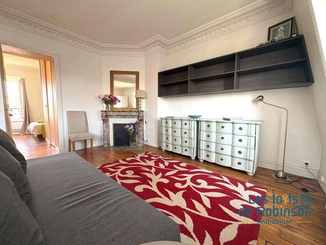 Appartement à PARIS-15E