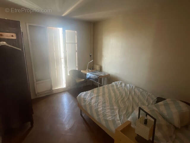 Appartement à MARSEILLE-2E