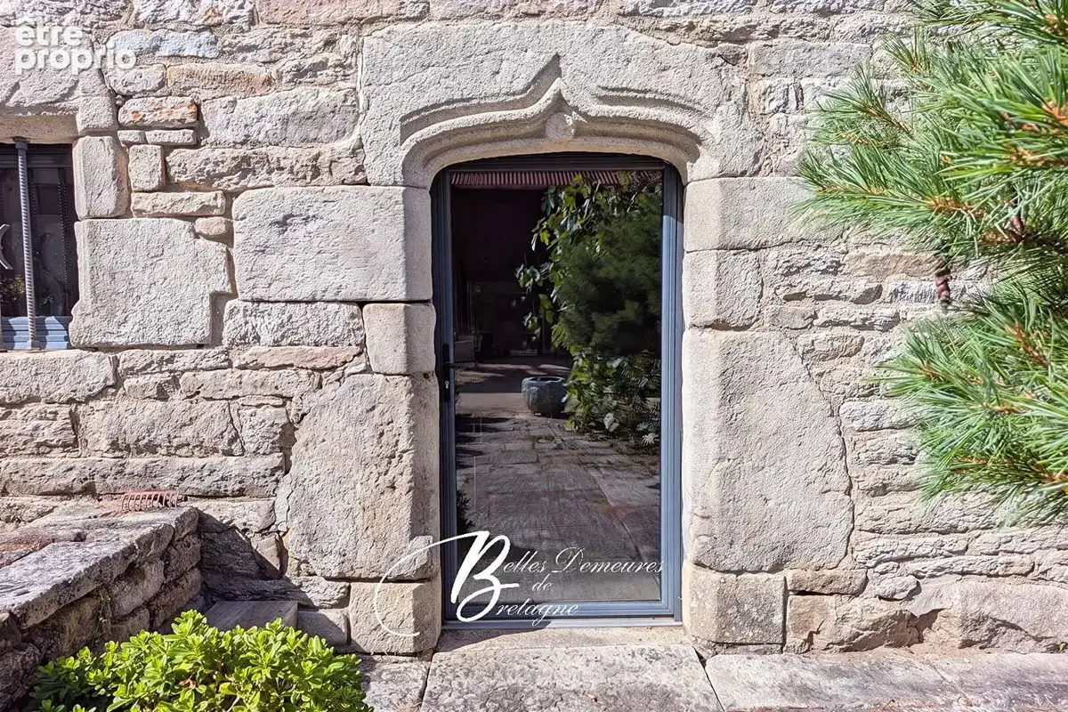 A vendre très bel ensemble du XVIIème siècle au bord du Blavet - photo 9