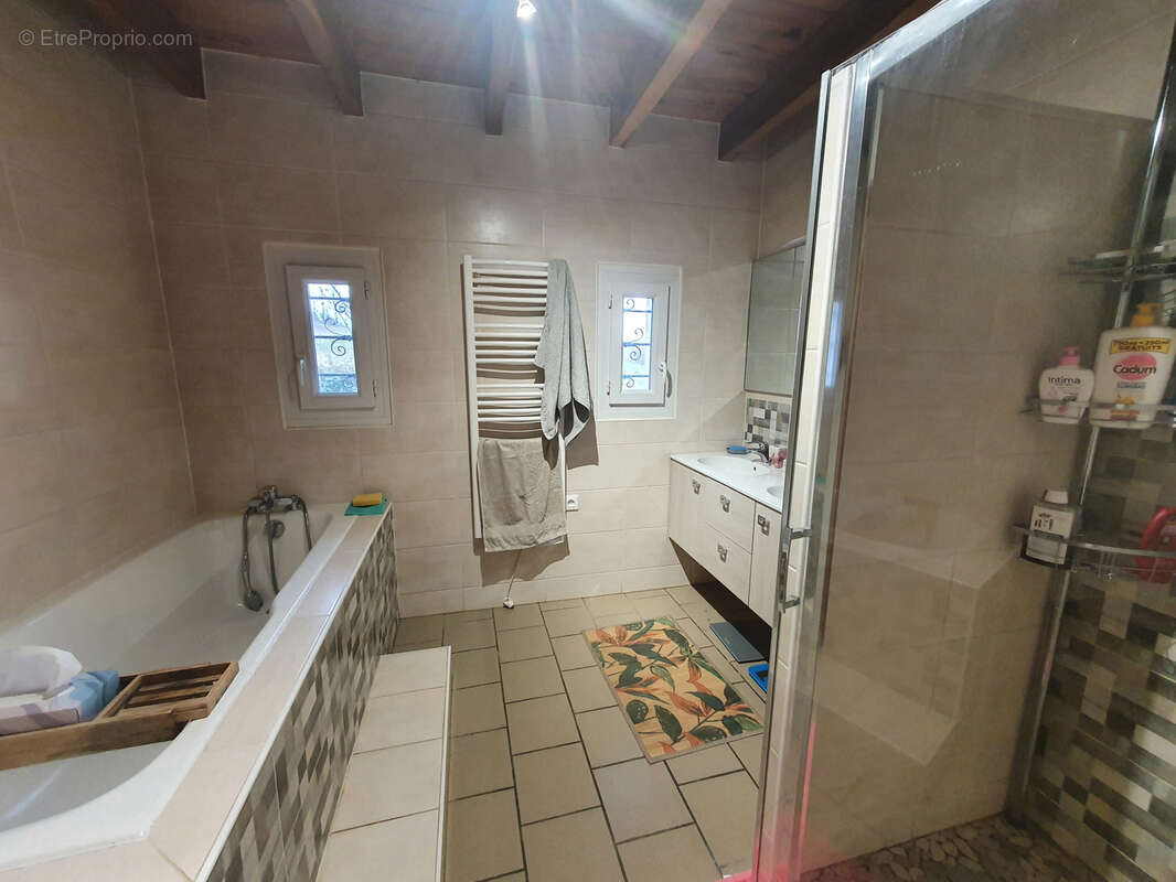 Maison à VIELLE-TURSAN