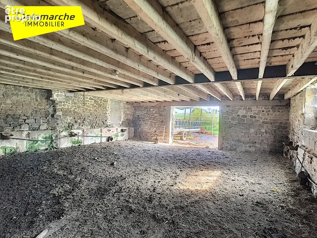 A  vendre Bâtiment à rénover  La Bloutière - photo 4