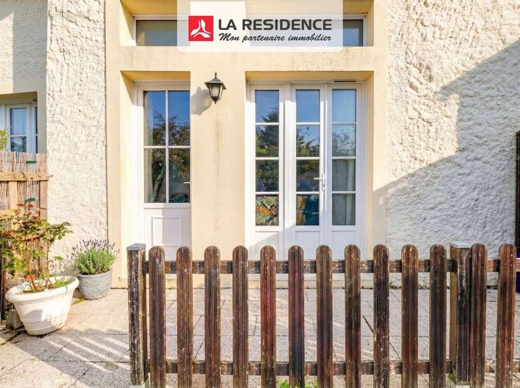 Maison à VILLIERS-SAINT-FREDERIC