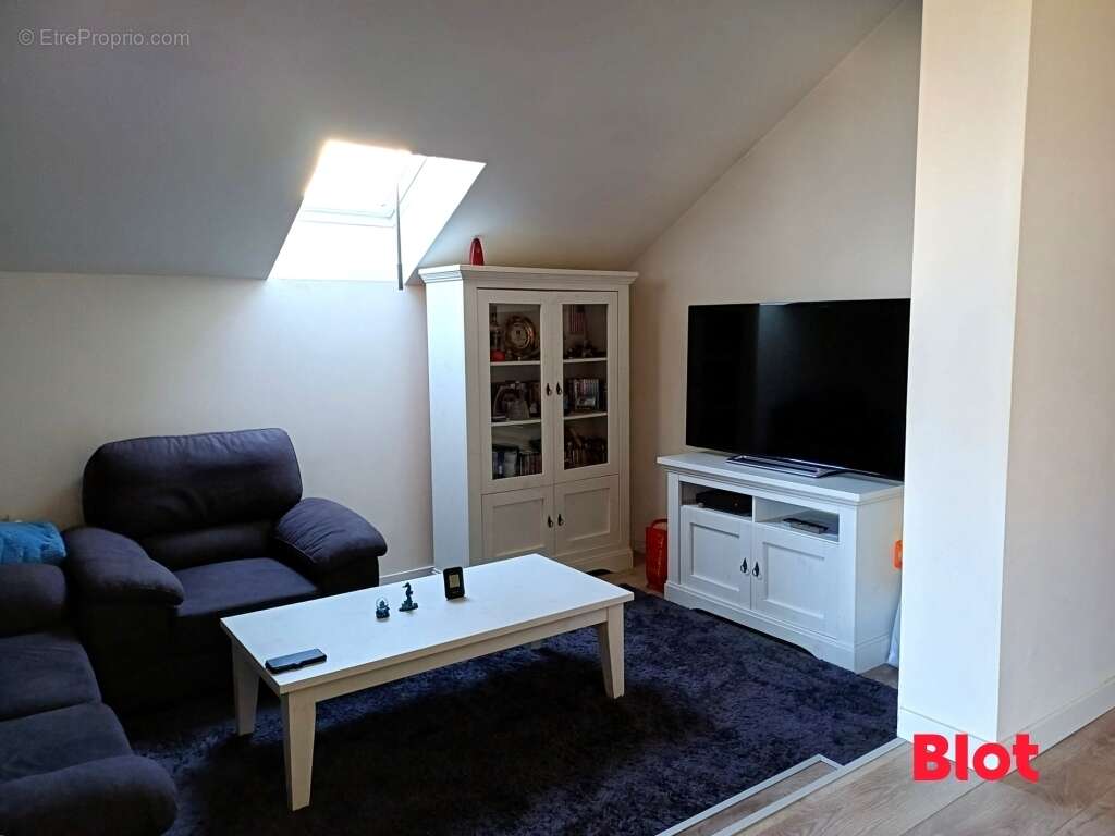 Appartement 76 m² à Chateaubourg  - photo 2