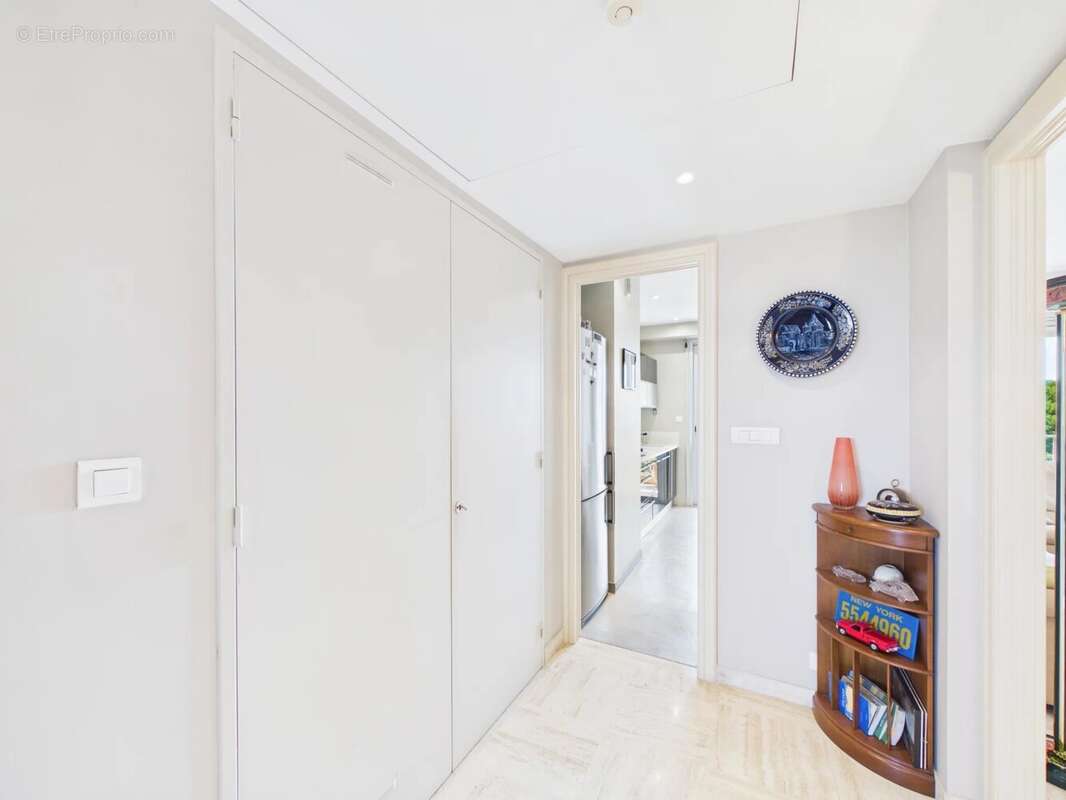 À vendre – Superbe 3 pièces de 78 m² en résidence recherchée - photo 7