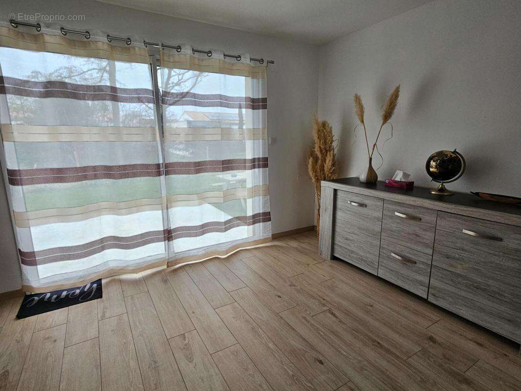 Maison à LES CLOUZEAUX