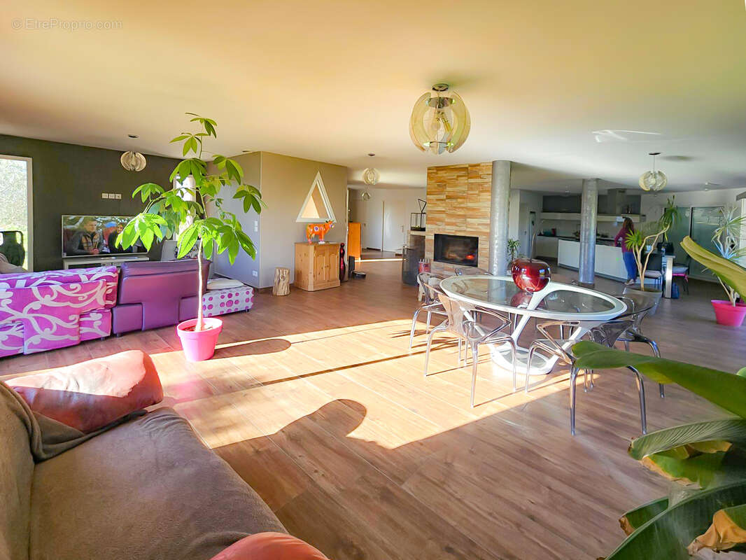 Maison à SAINT-MAURICE-L'EXIL