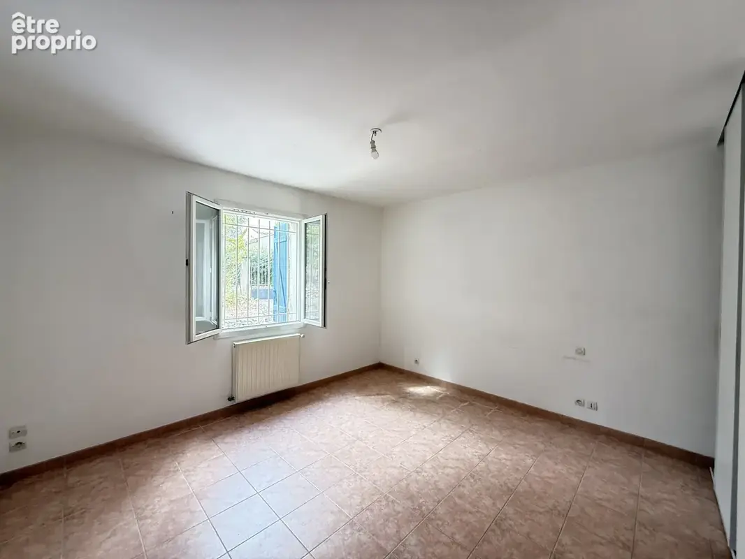 Sainte anastasie p.pied t3 sur 700m2 terrain - photo 11