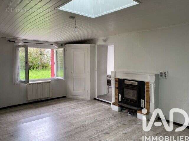 Photo 5 - Maison à CHAMPAGNE-LES-MARAIS