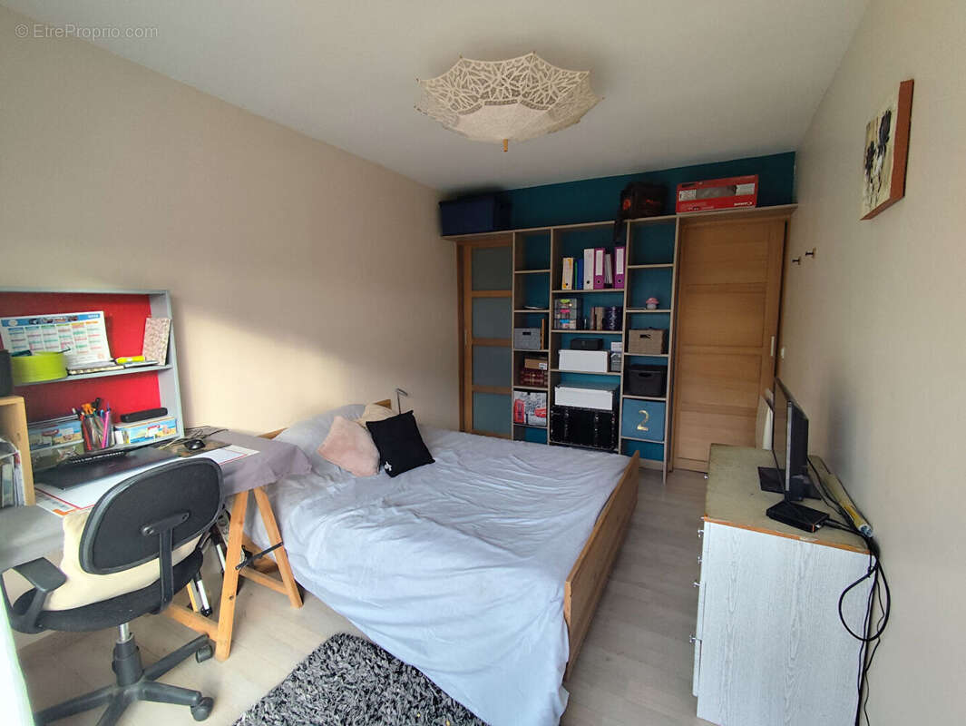 Maison à SAINT-COUTANT-LE-GRAND