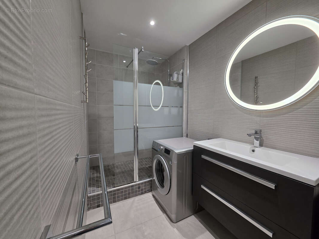 Appartement à CHENOVE