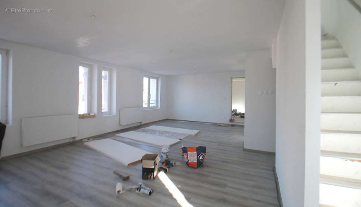 Appartement à MONTIGNY-EN-GOHELLE