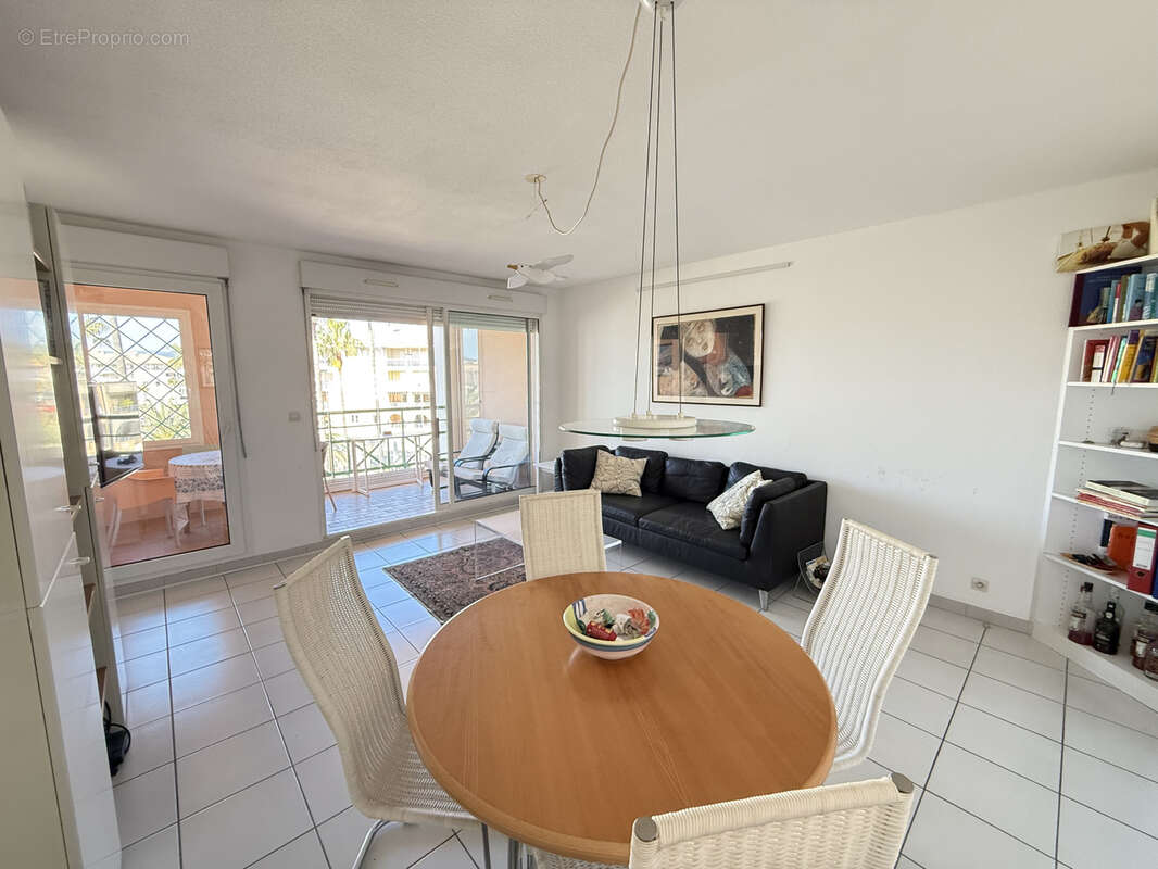 Appartement à FREJUS