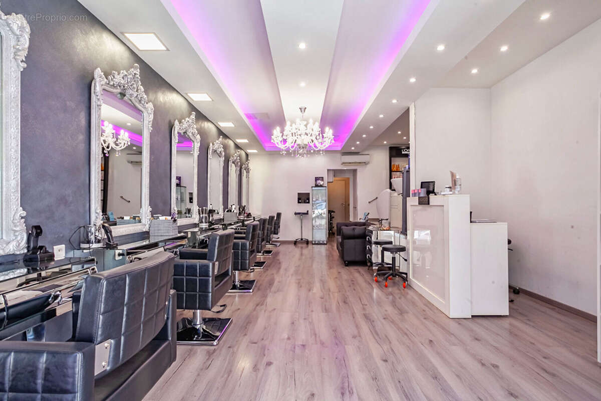 Commerce à MARSEILLE-12E