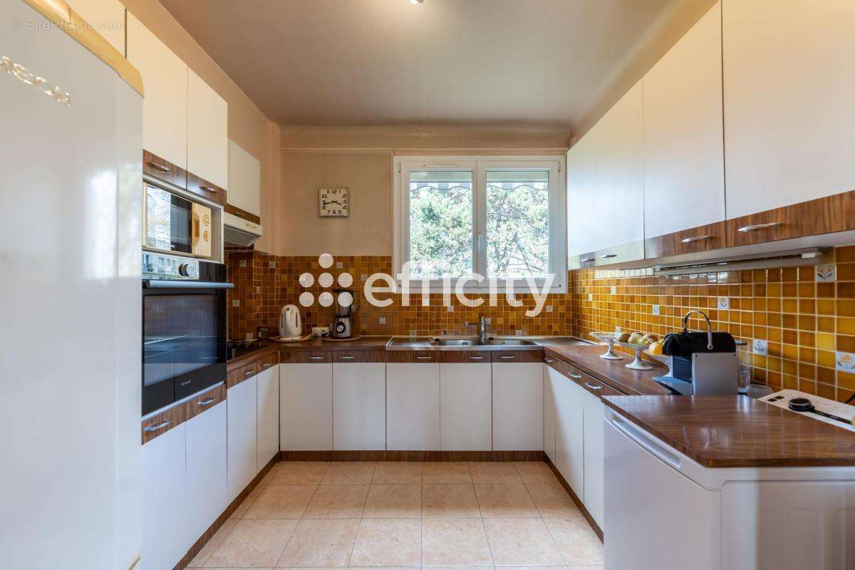 Appartement à SEVRES