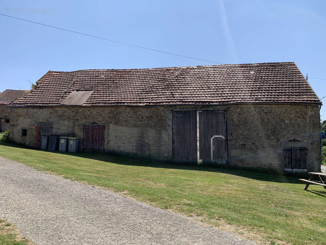 Maison à SAINTE-THERENCE