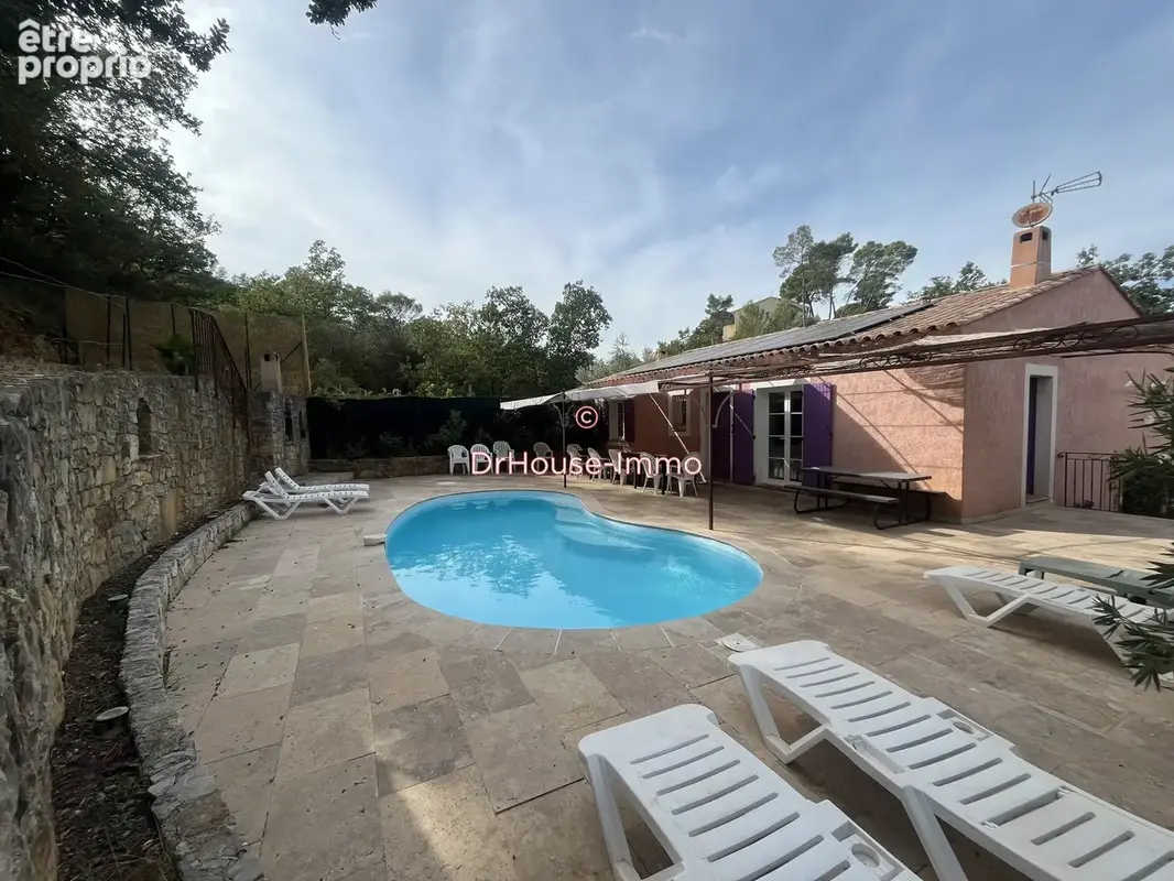 Maison 8 pièces 170 m² à vendre à Le Thoronet (83340) - photo 4