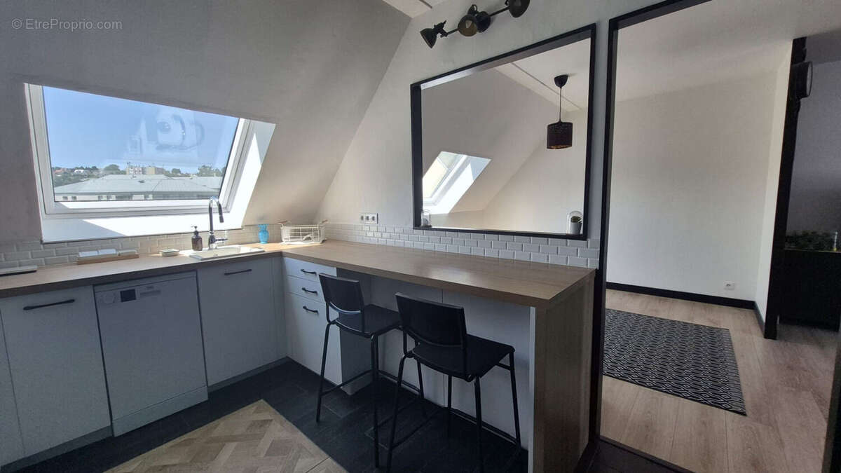 MONTIVILLIERS - Appartement 66 m² - 2 chambres - Dernier étage - Ascenseur - Loggia - photo 4
