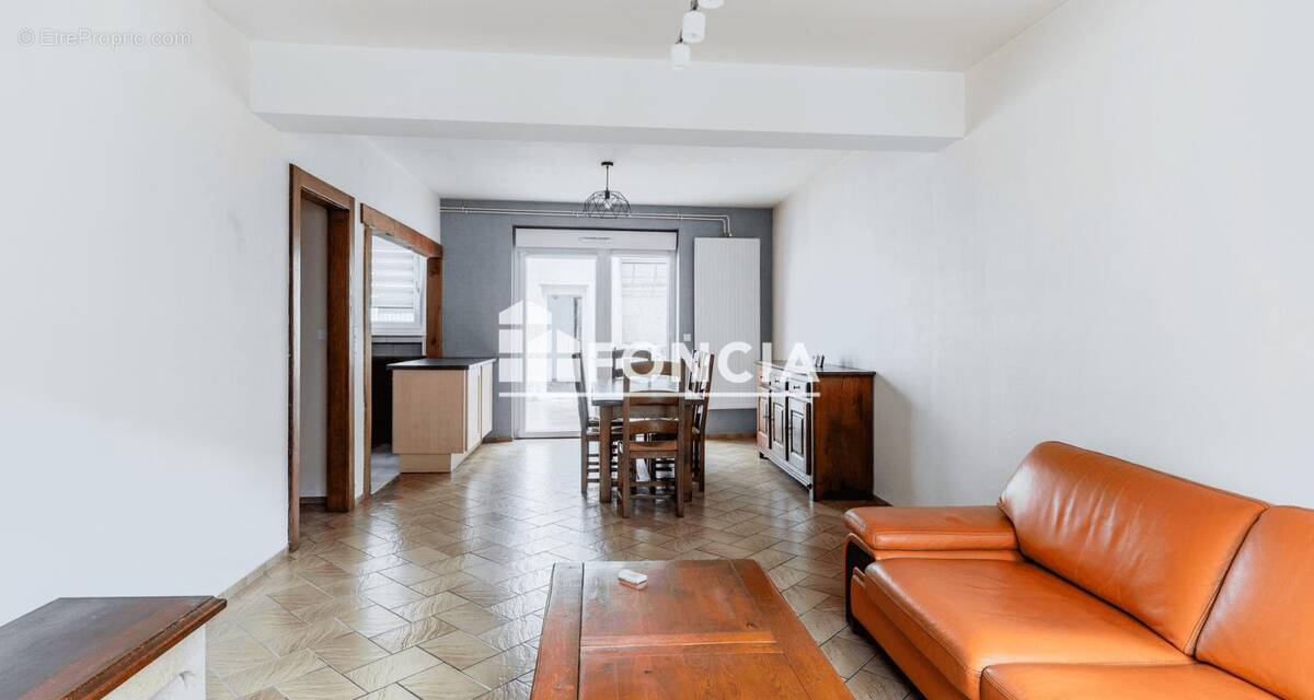 Appartement à LONGEVILLE-LES-METZ