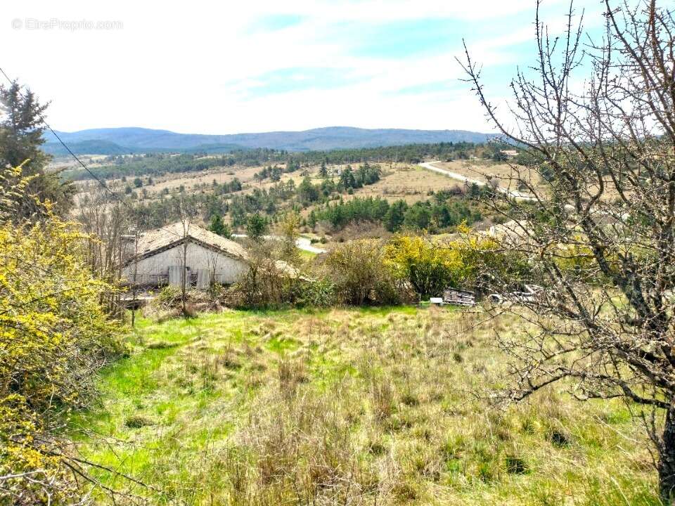 Terrain 600 m² à Trigance  - photo 3