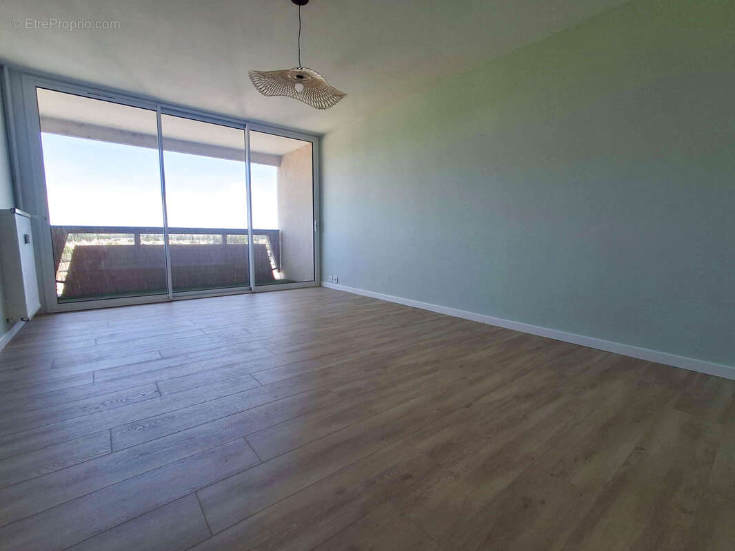 Appartement à TOURNON-SUR-RHONE