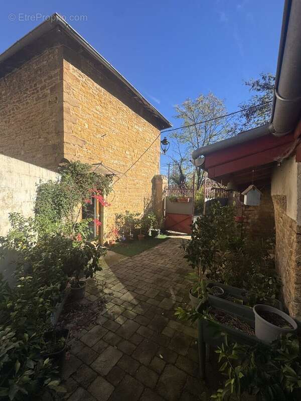 Maison à POLEYMIEUX-AU-MONT-D&#039;OR