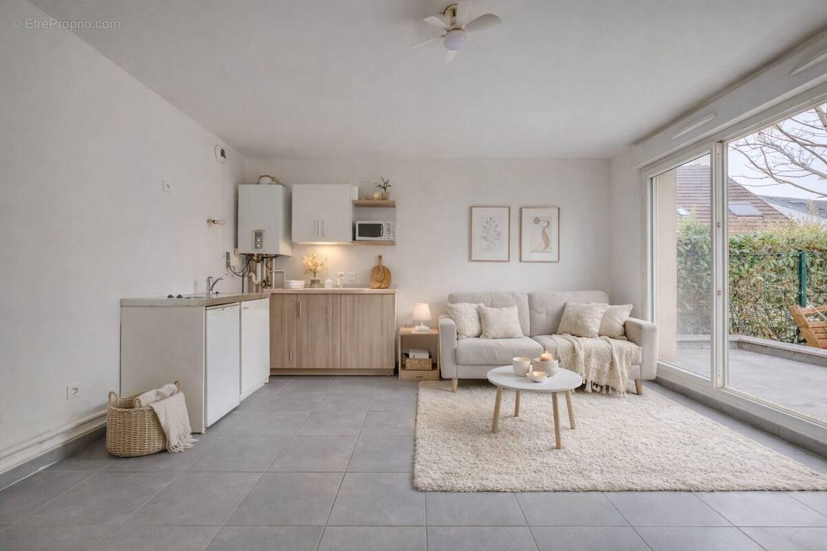séjour aménagé - Appartement à NOISY-LE-GRAND