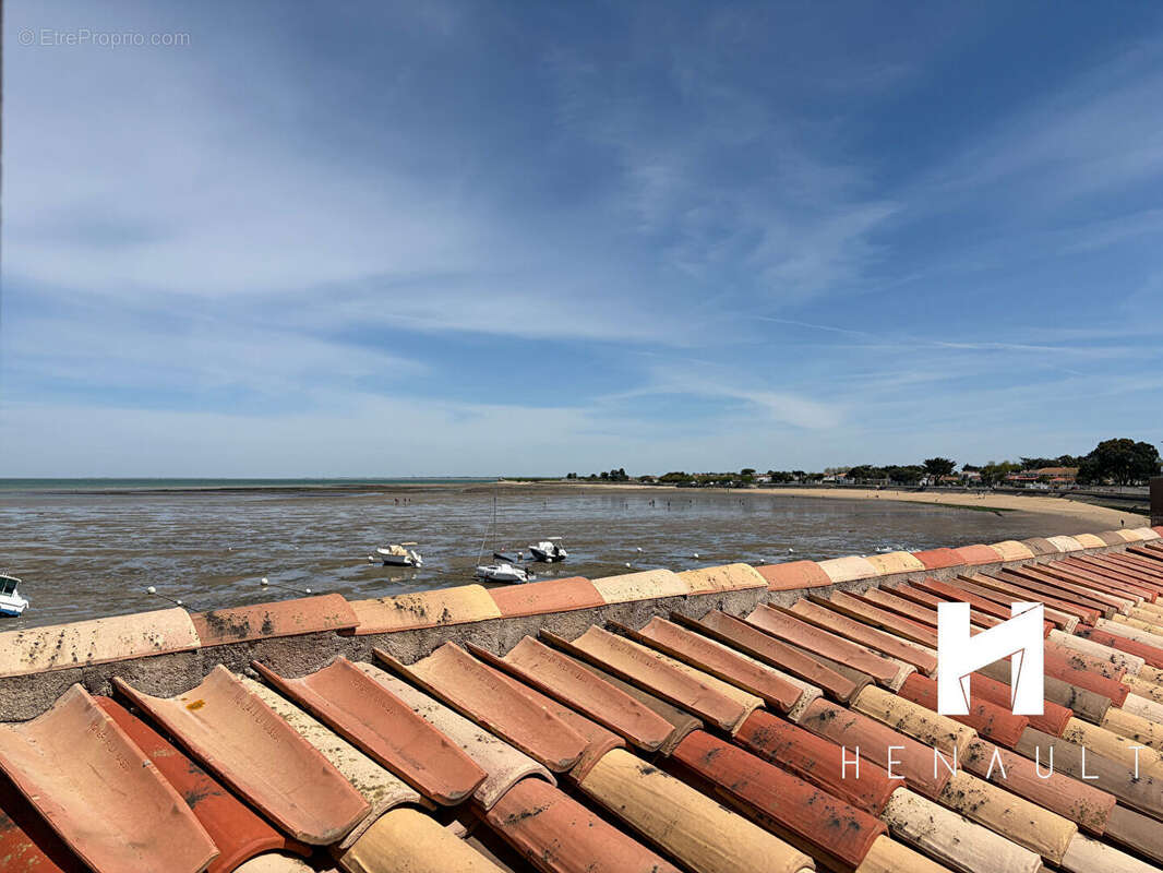 Appartement à LA FLOTTE