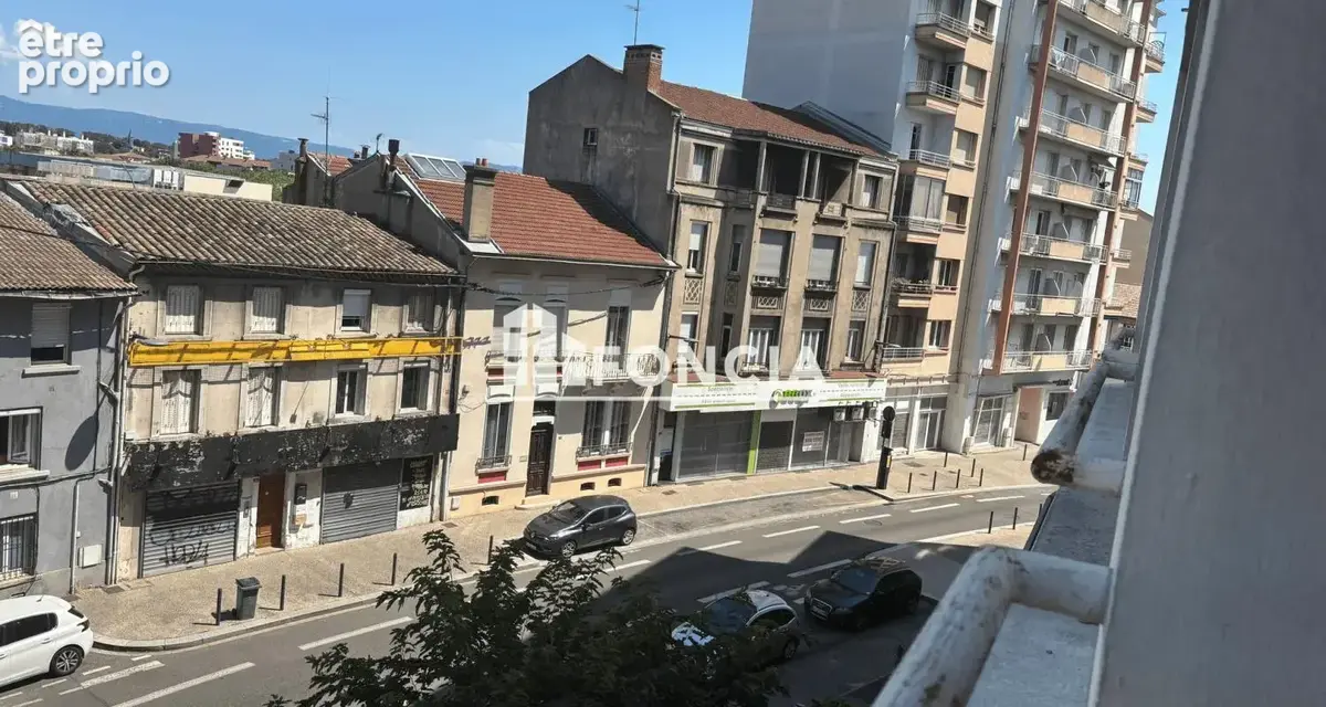Valence – secteur sadi carnot  t2 58 m² potentiel t3 – balcon – ascenseur – cave - photo 2
