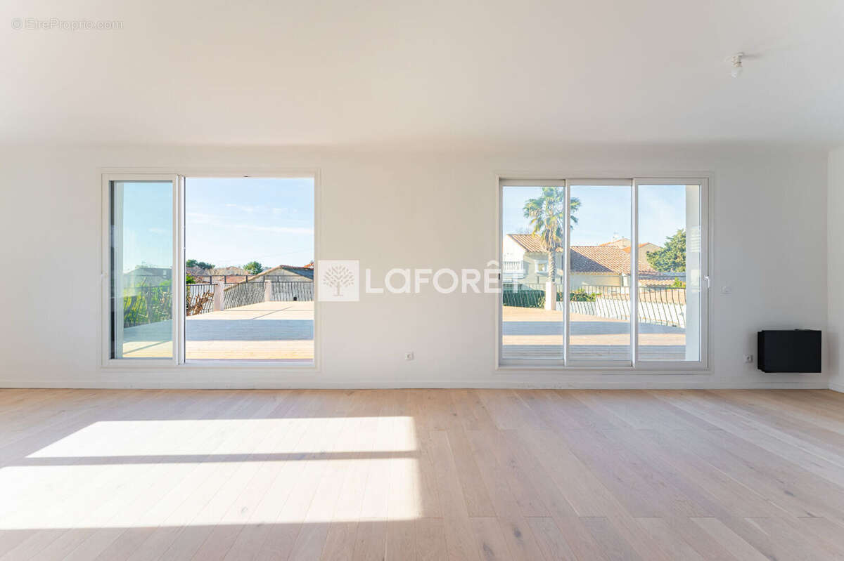 Appartement à MARSEILLE-10E