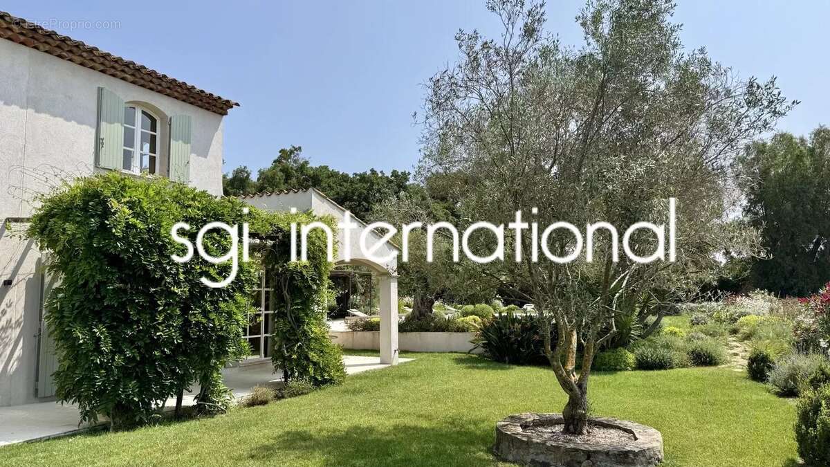 Maison à RAMATUELLE