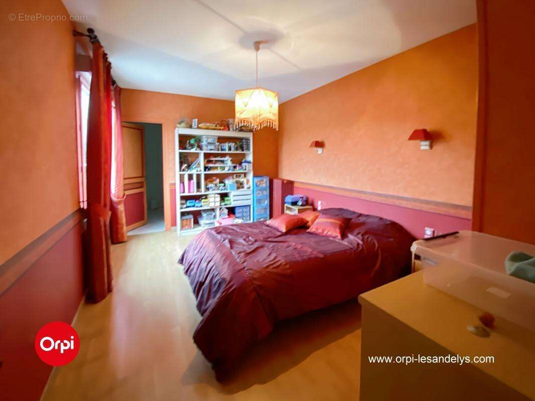 Maison à FLEURY-SUR-ANDELLE