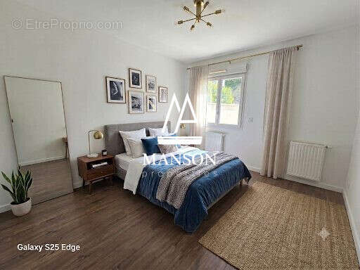 Appartement 78 m² à Cenon  - photo 9