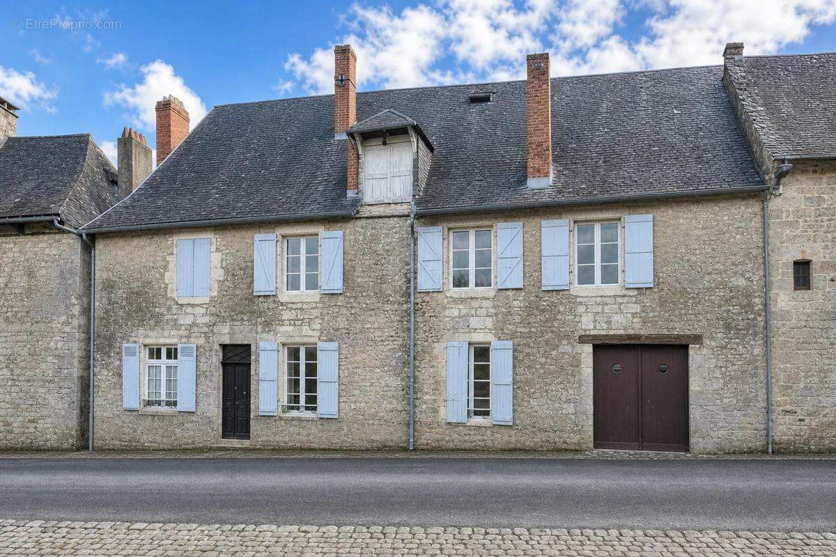 Maison de charme 200m² à Turenne - photo 10