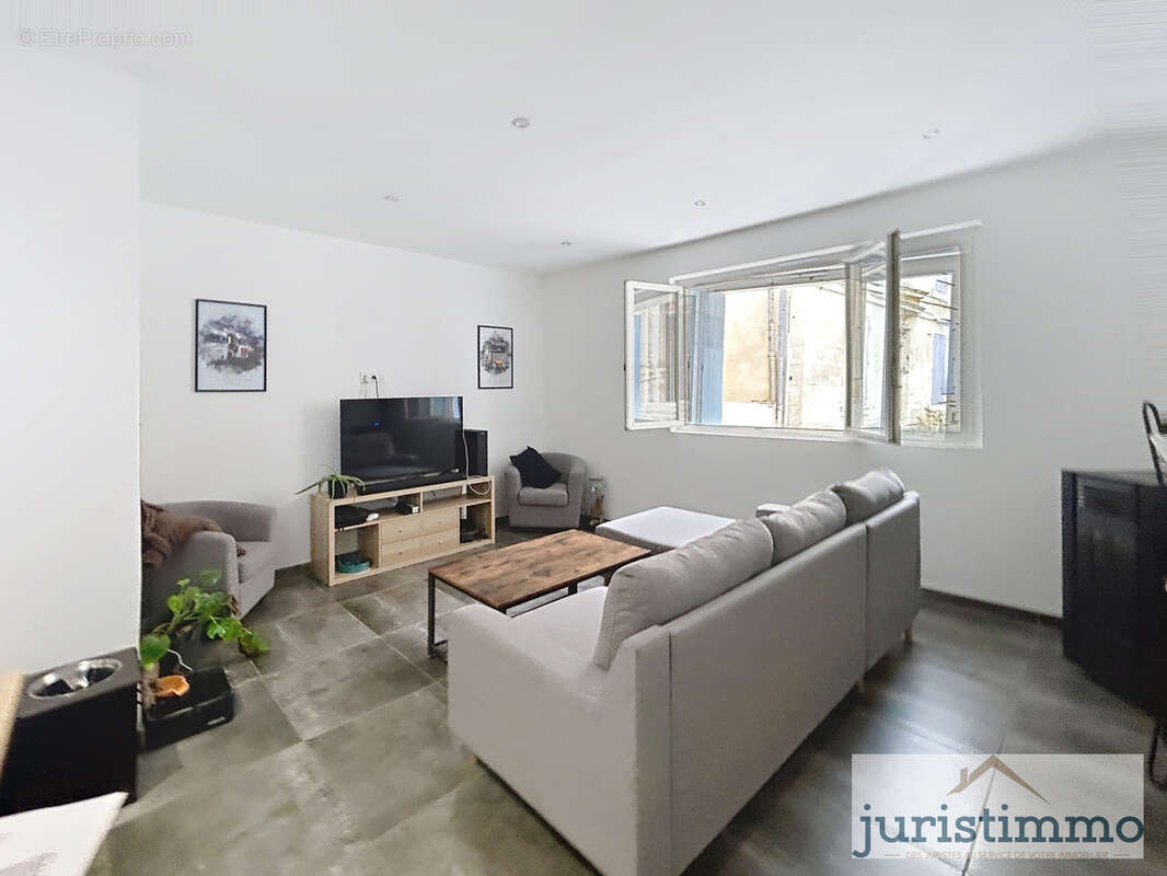Joli appartement dans un immeuble en RDC au cœur de Mondragon - photo 1