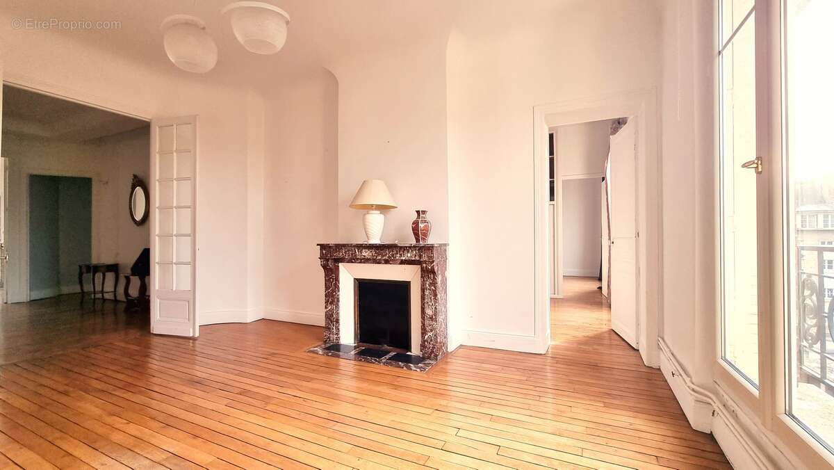 Appartement à CHARLEVILLE-MEZIERES