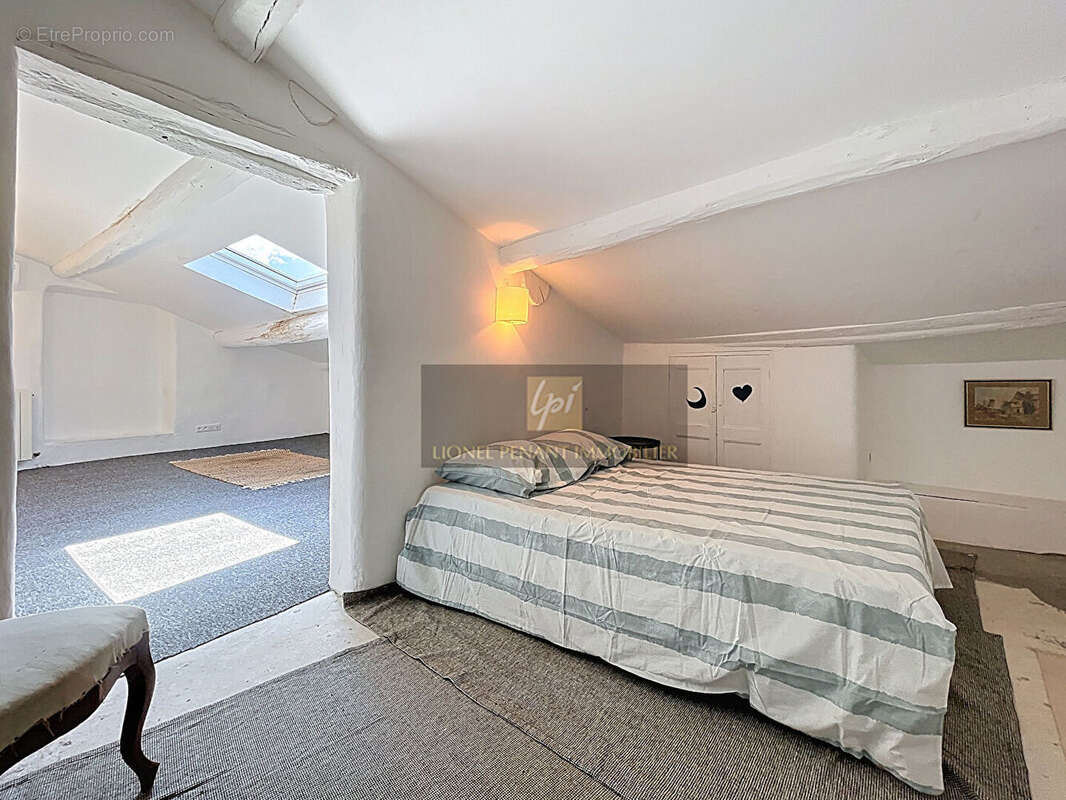 Maison à PERNES-LES-FONTAINES