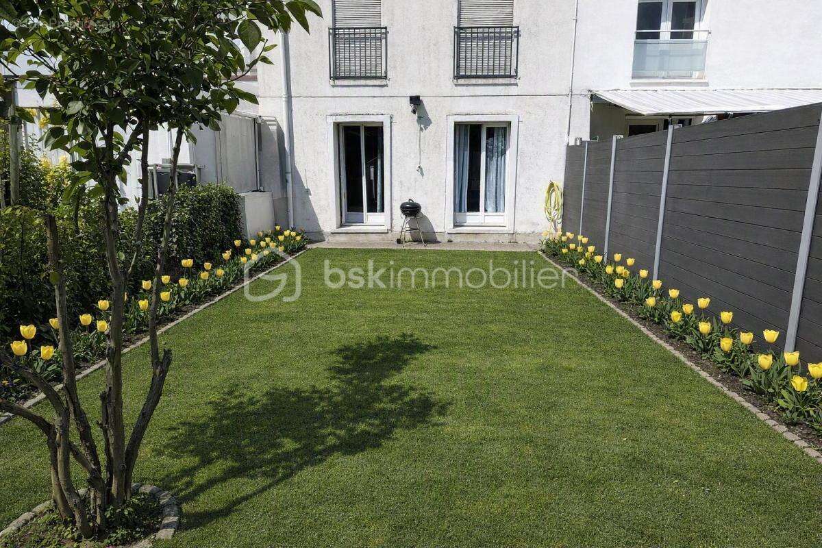 BÉTHENY – Maison familiale 3 chambres, avec jardin dans un quartier résidentiel recherché - photo 13