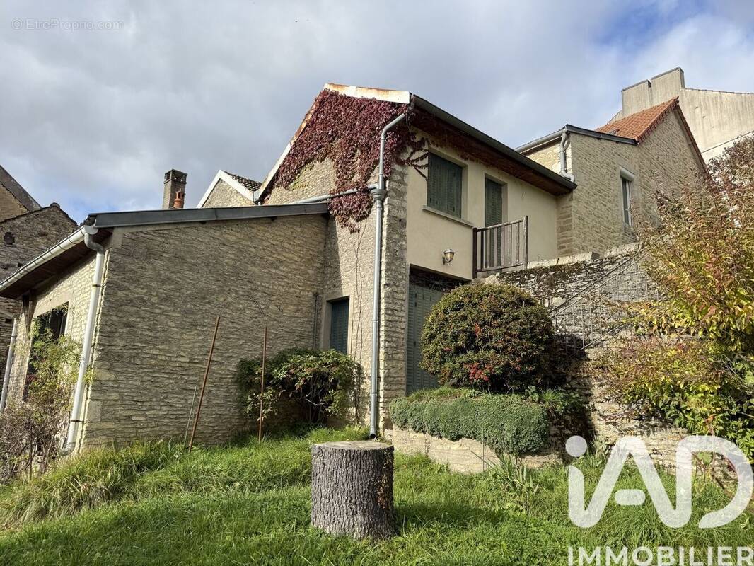Photo 1 - Maison à ARCENANT