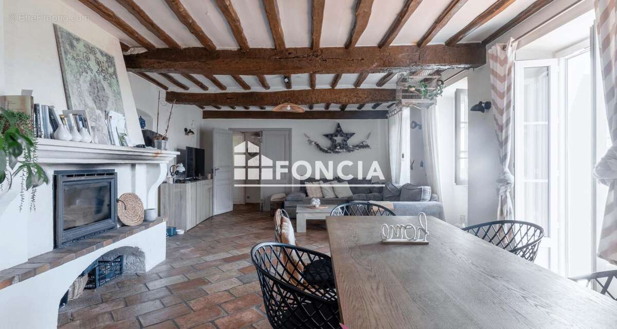 Maison à AURIBEAU-SUR-SIAGNE