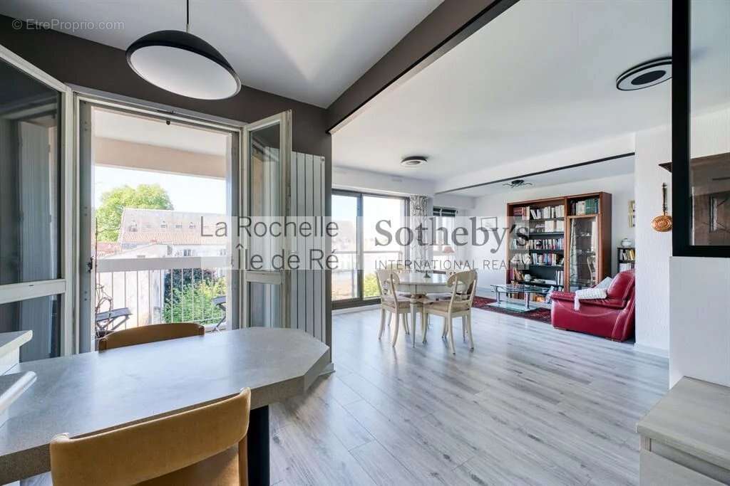 Superbe appartement T4 en plein cœur de La Rochelle - photo 7