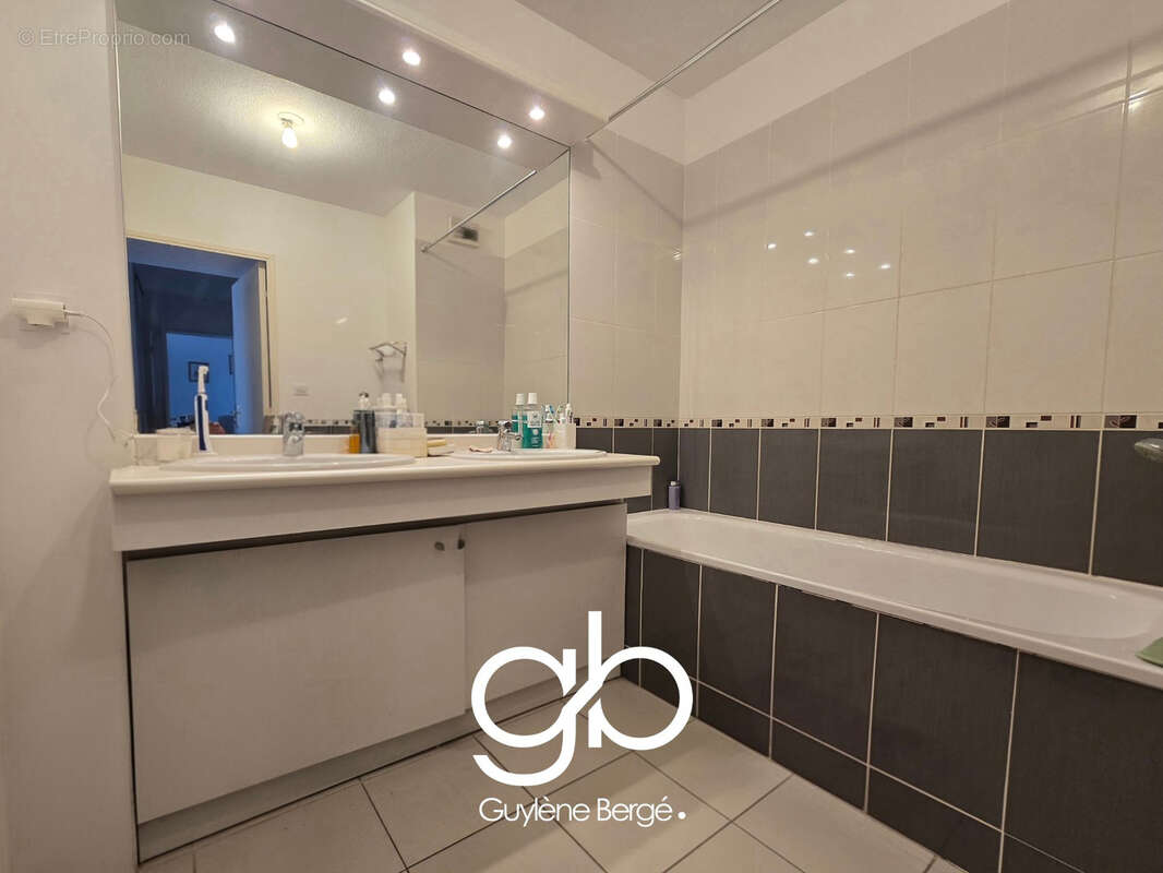 Appartement à LUNEL