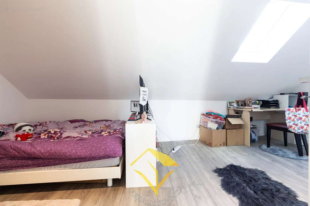 Maison à COURDIMANCHE