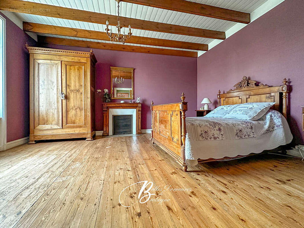 Maison à PLOURIVO