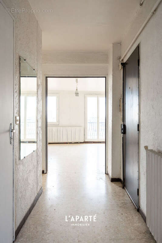 Appartement à MARSEILLE-14E