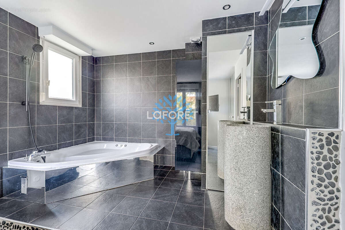 Appartement à VILLIERS-SUR-MARNE