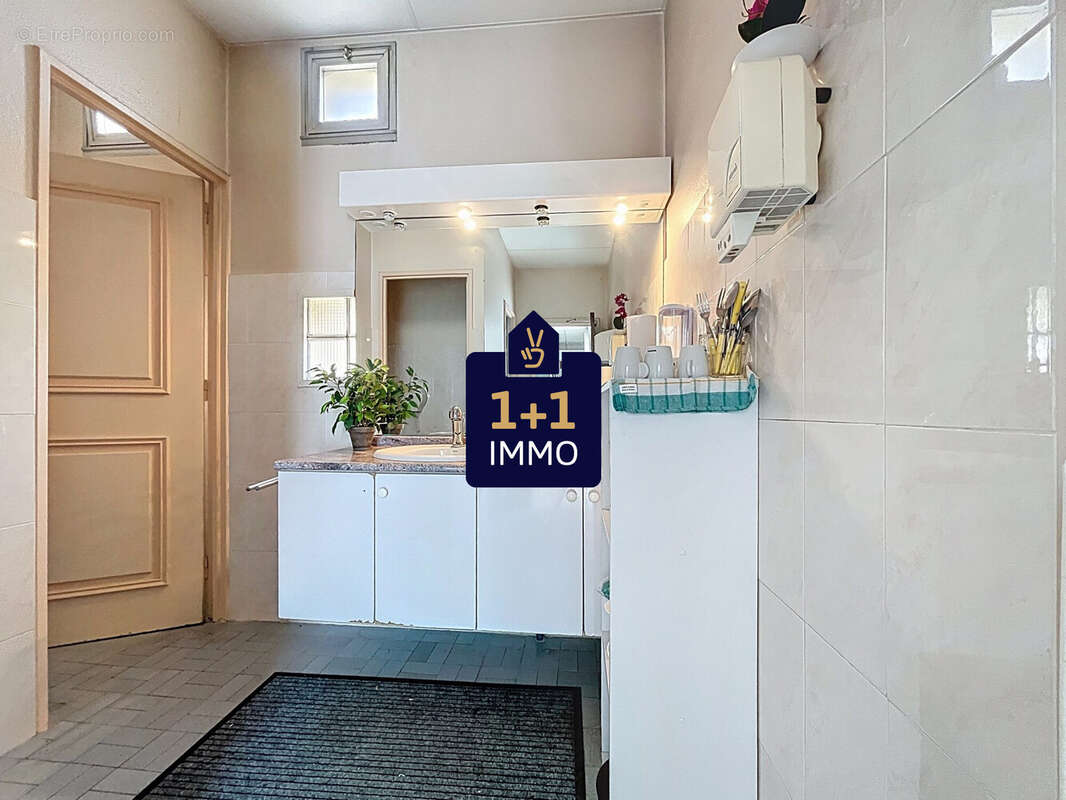 Commerce 164 m² à Frejus  - photo 5