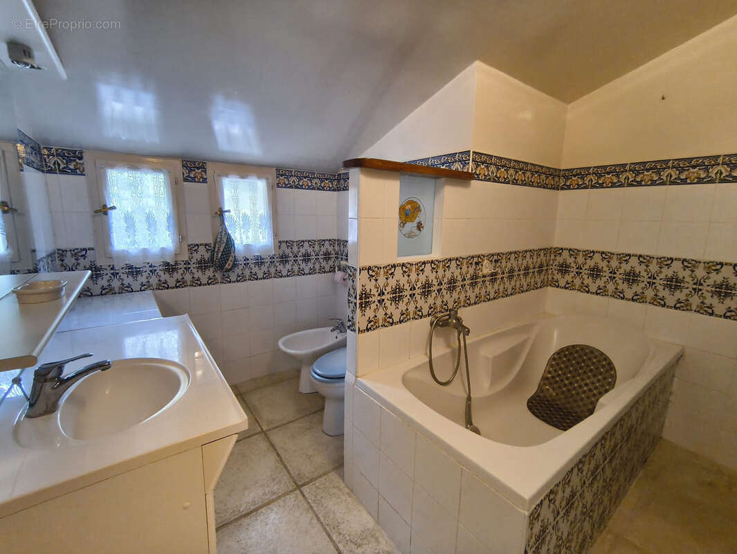 Maison à ROCHEFORT-DU-GARD